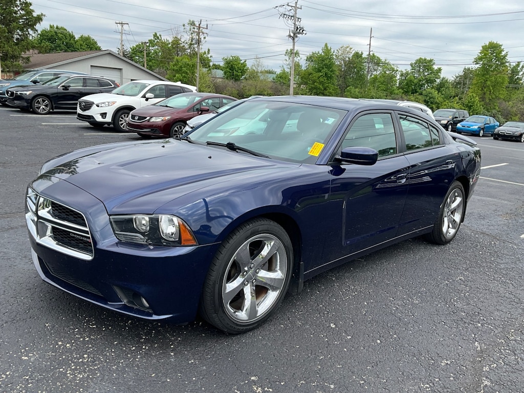 Used 2014 Dodge Charger SXT Sedan