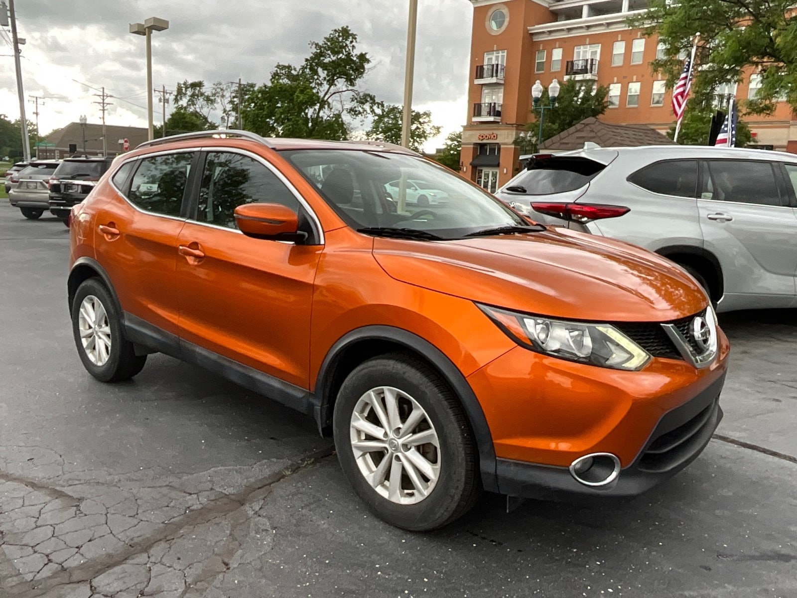2017 Nissan Rogue Sport SV FWD's photo