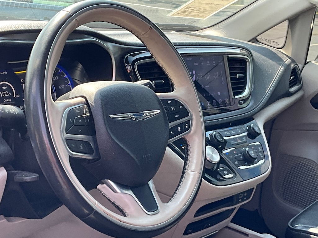 Used 2019 Chrysler Pacifica Limited Van Passenger Van