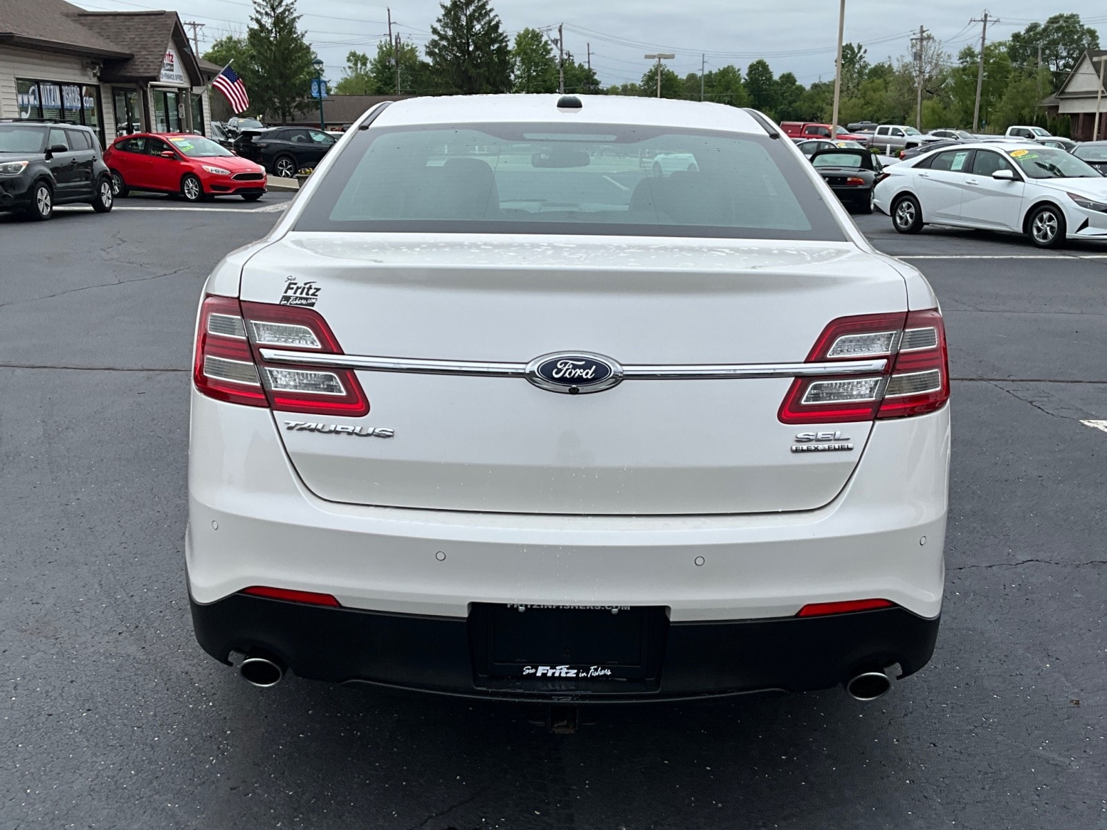 2015 Ford Taurus SEL - Photo 6