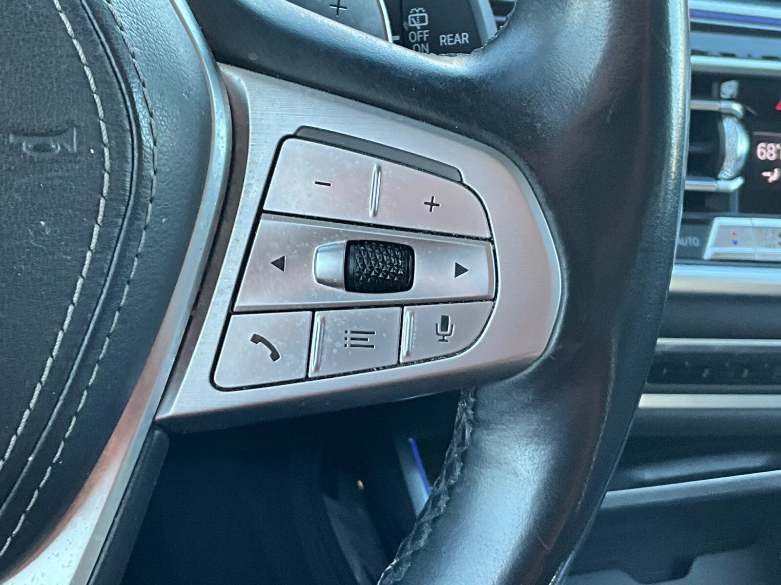 2019 BMW X7 50i - Photo 17