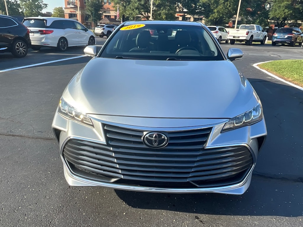 Used 2019 Toyota Avalon XLE Sedan