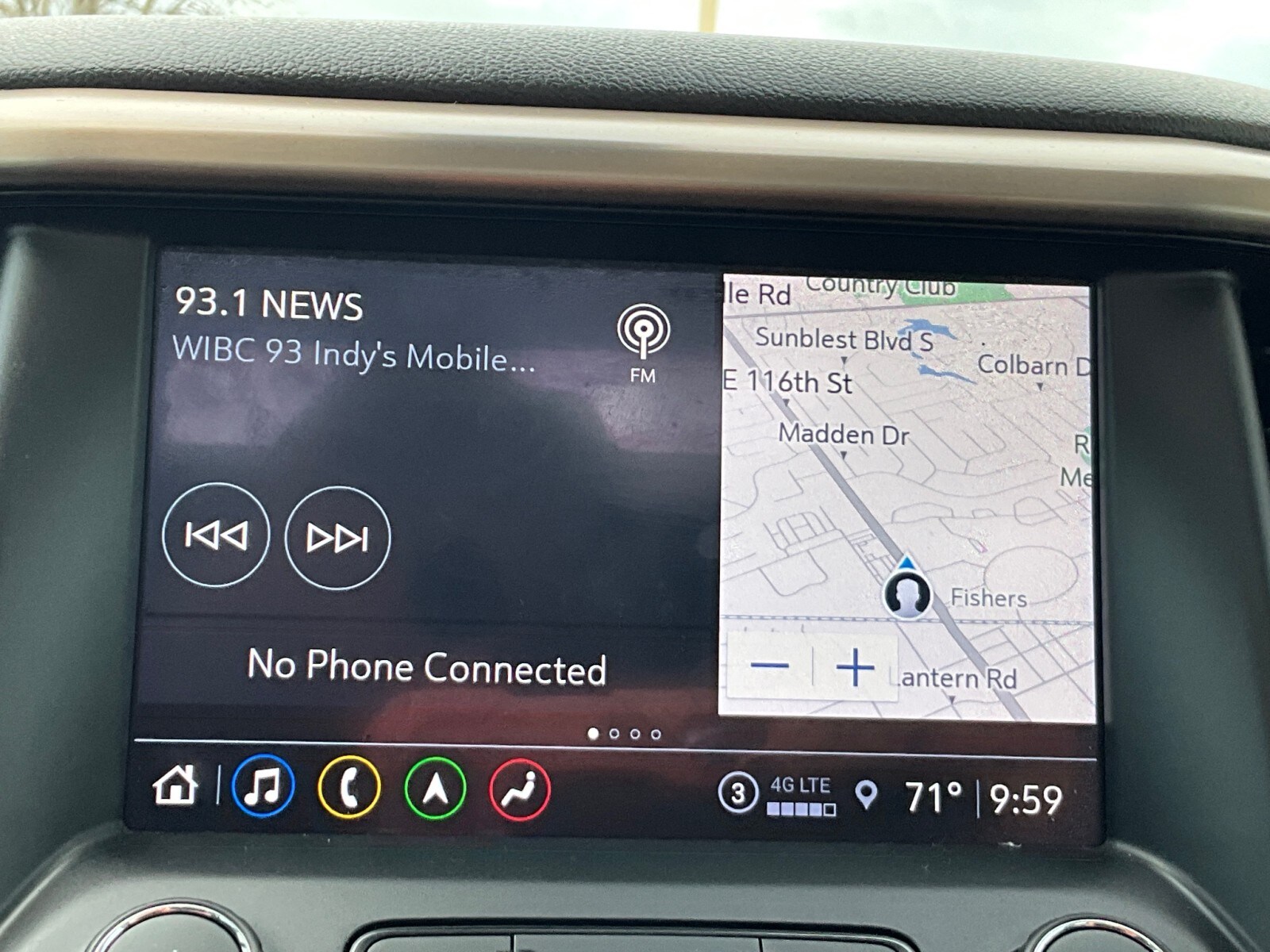 2021 GMC Acadia Denali - Photo 22