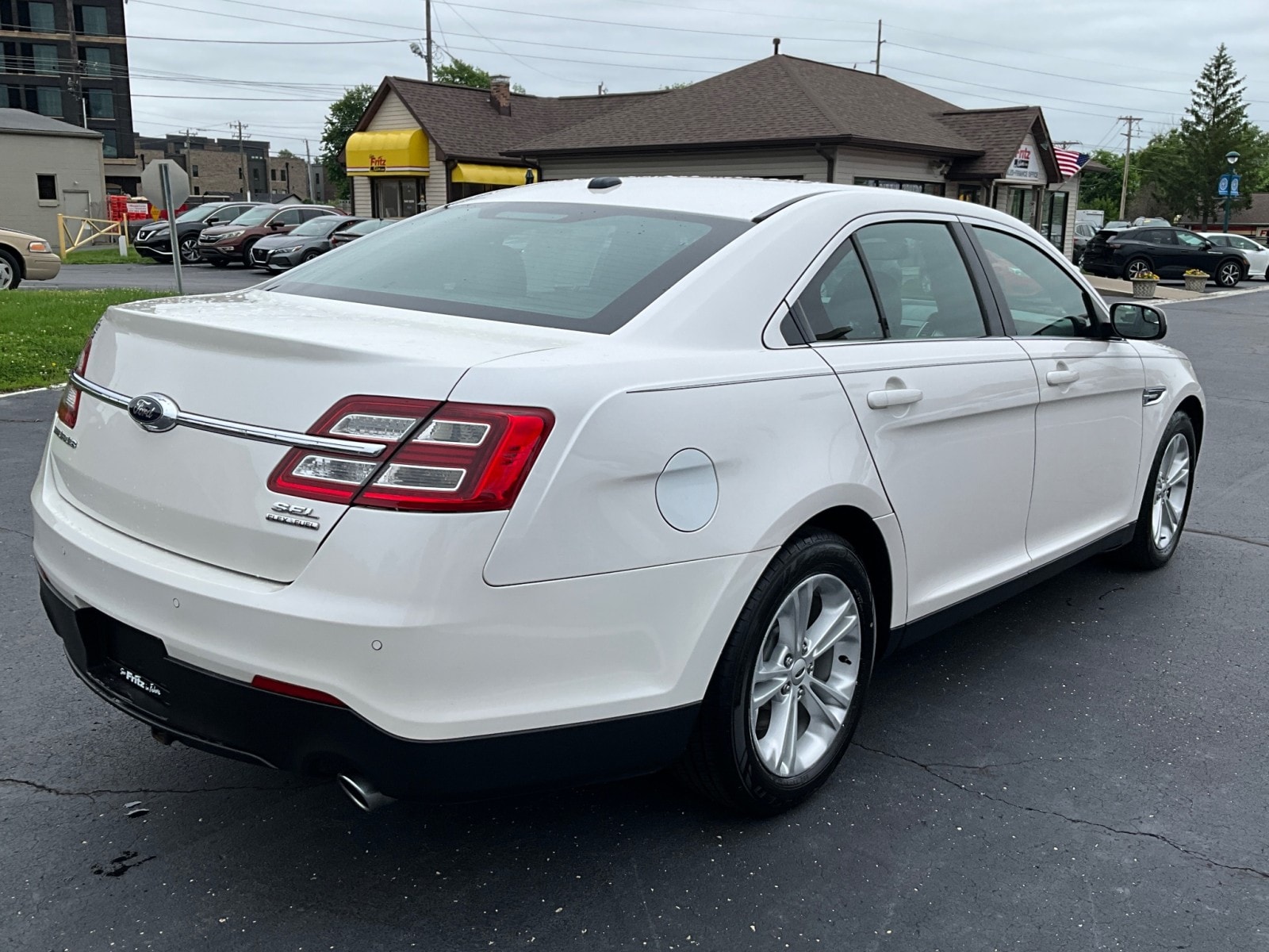 2015 Ford Taurus SEL - Photo 7