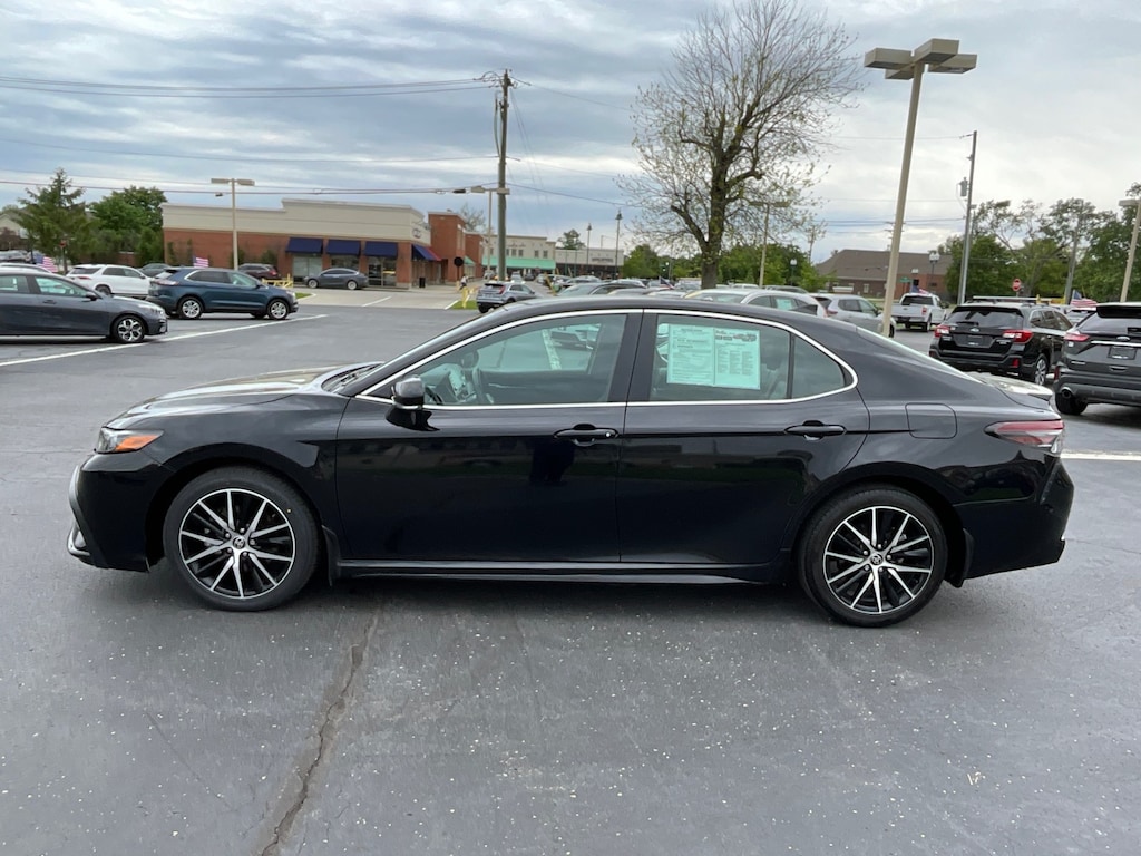 Used 2024 Toyota Camry SE Sedan