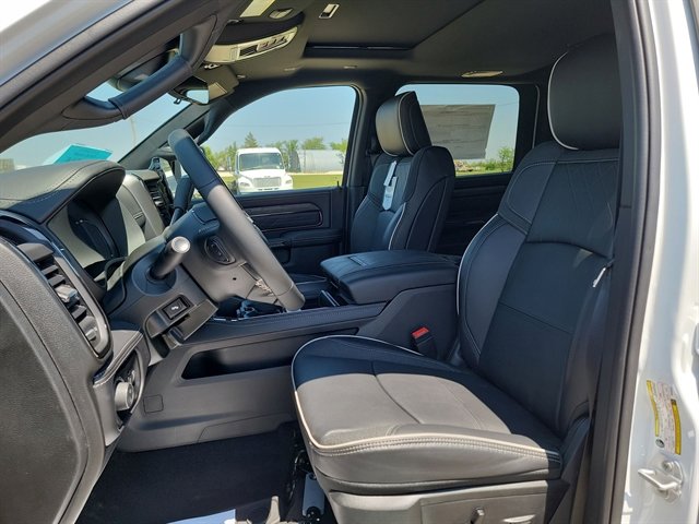 2025 RAM 3500 Limited - Photo 11