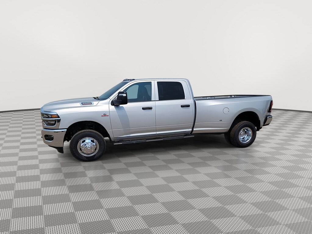 New 2026 Ram 3500 TRADESMAN CREW CAB 4X4 8' BOX Pickup