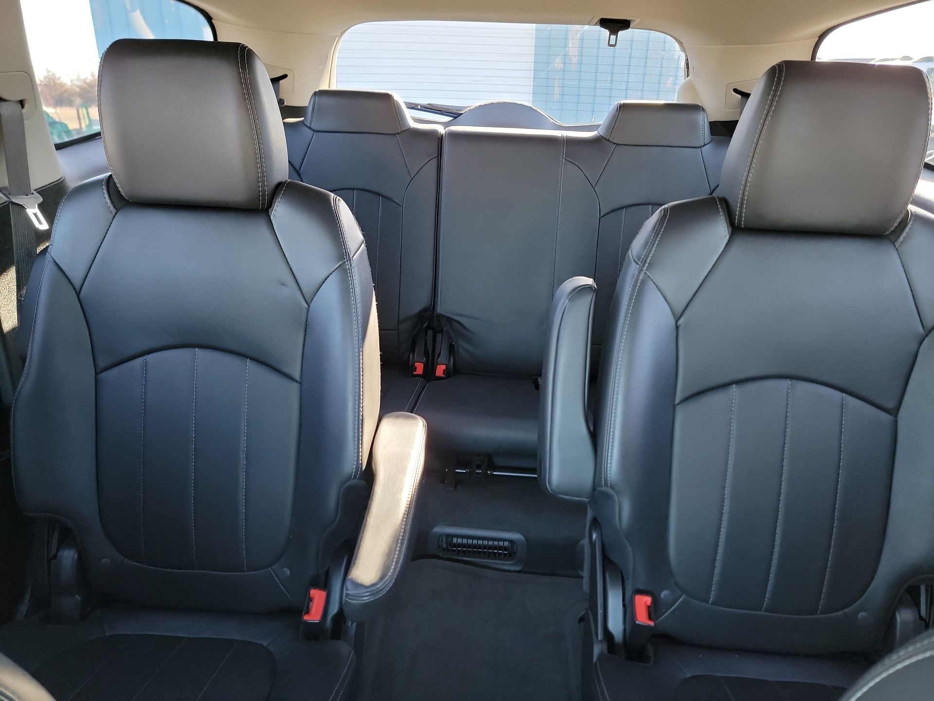 2017 Buick Enclave Premium - Photo 22