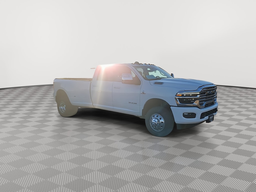 New 2026 Ram 3500 LARAMIE CREW CAB 4X4 8' BOX Pickup