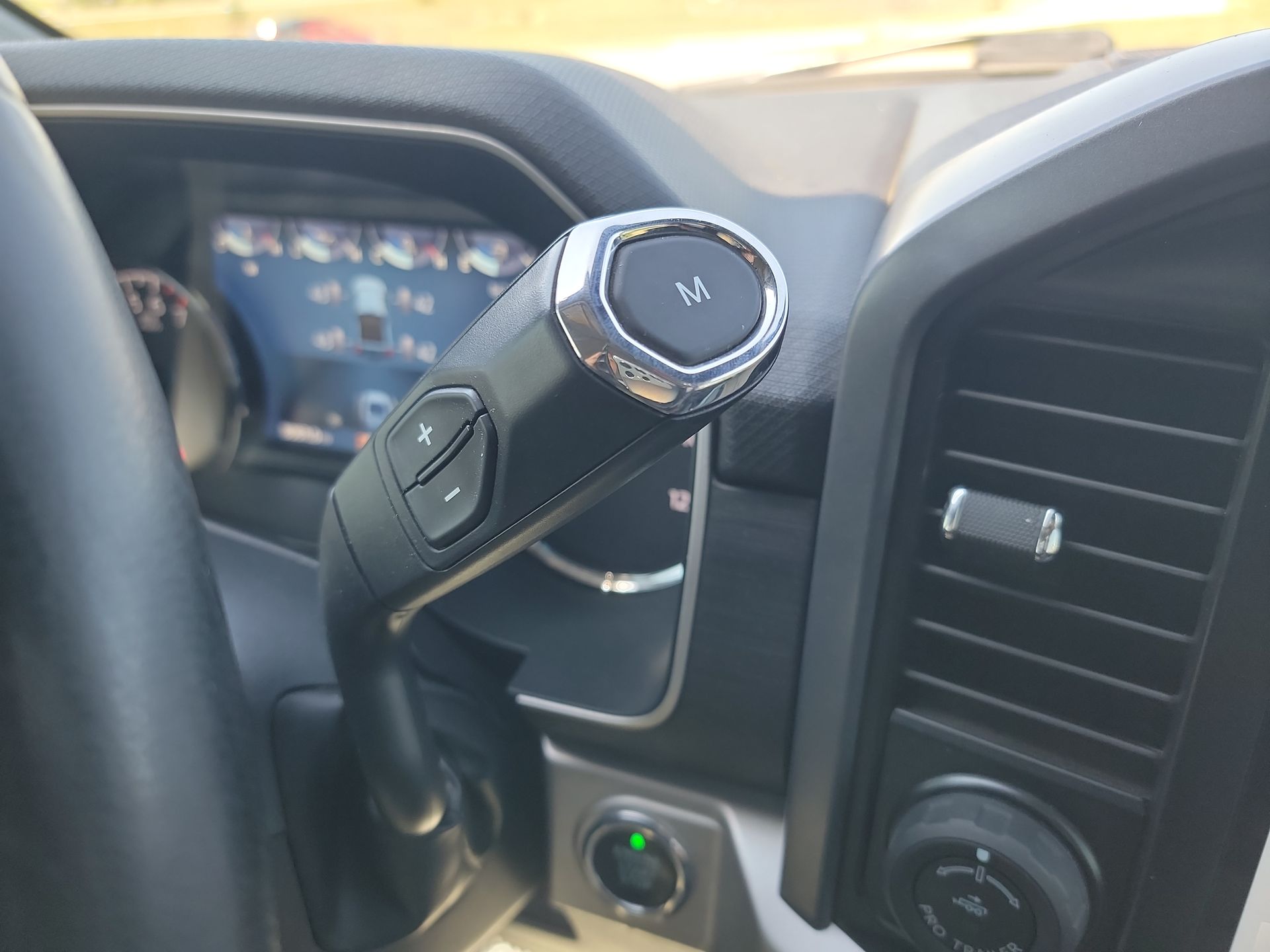 2023 Ford F-150 XLT - Photo 20