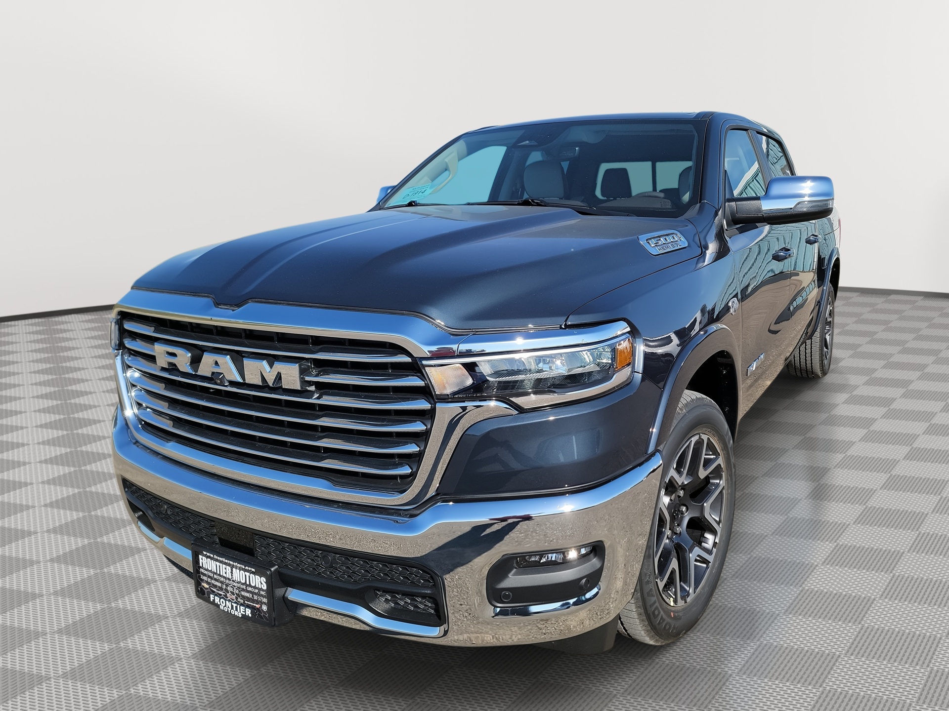 2027 Ram 1500 LARAMIE CREW CAB 4X4 Pickup