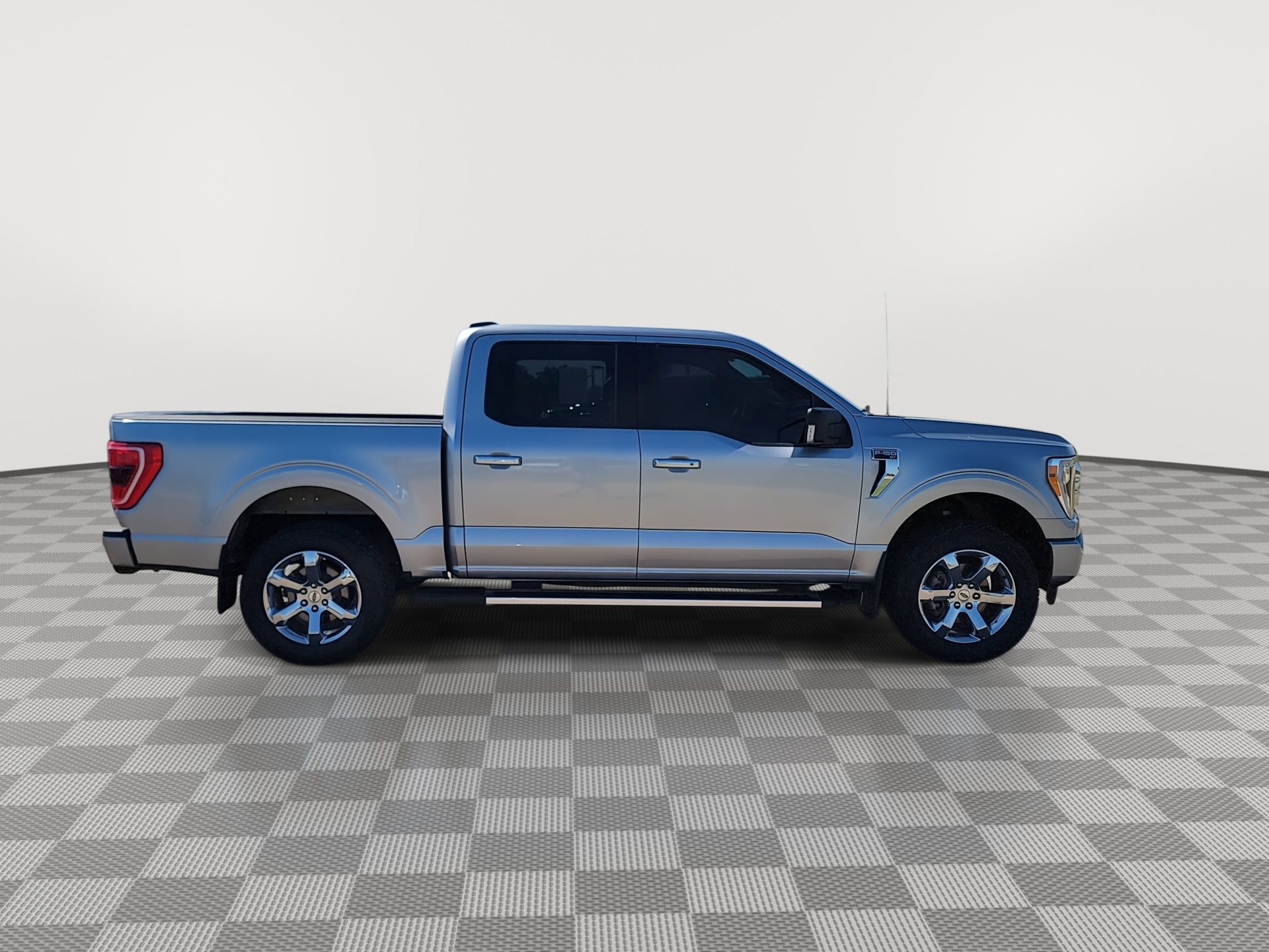 2023 Ford F-150 XLT - Photo 9