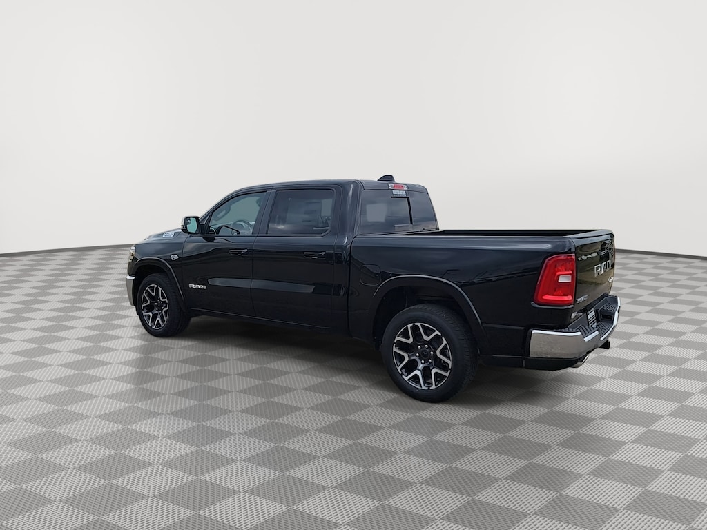 New 2026 Ram 1500 LARAMIE CREW CAB 4X4 Pickup