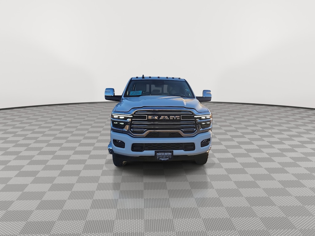 New 2026 Ram 3500 LARAMIE CREW CAB 4X4 8' BOX Pickup