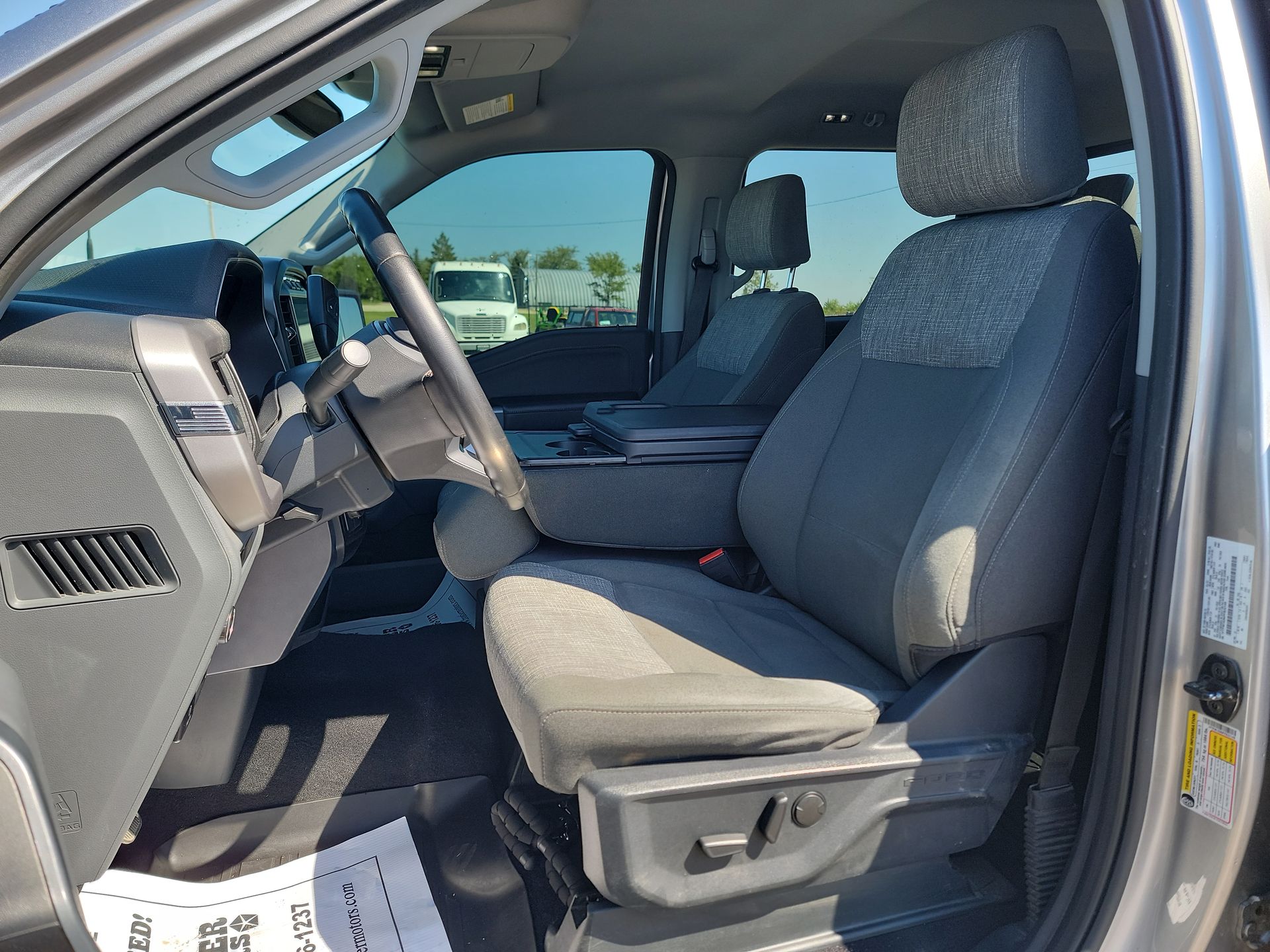 2023 Ford F-150 XLT - Photo 11