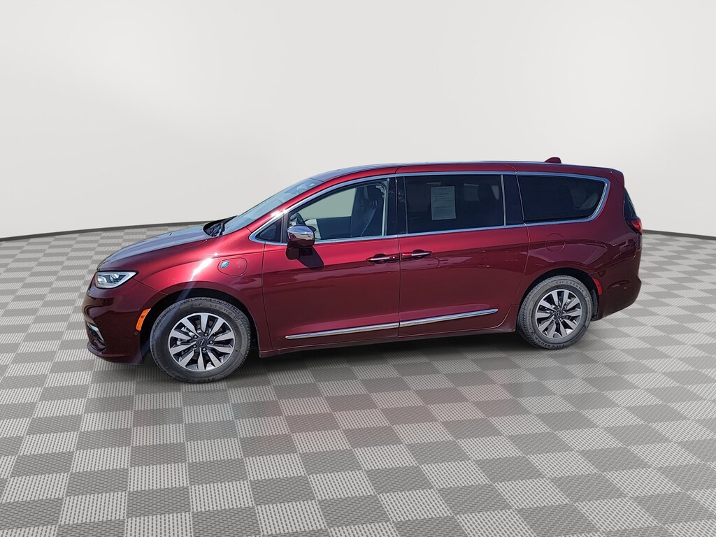 Used 2022 Chrysler Pacifica Hybrid Limited Van Passenger Van