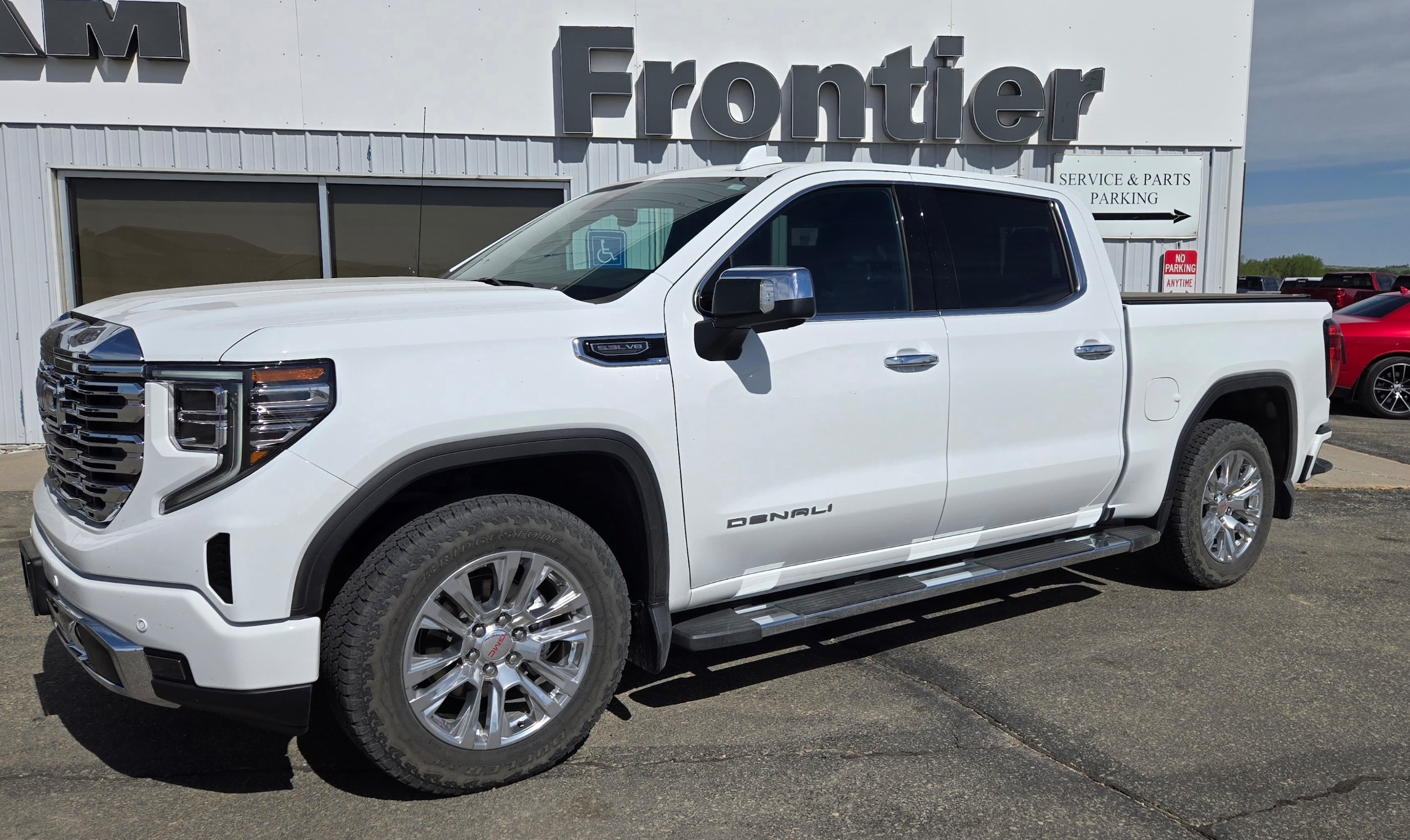 2023 GMC Sierra 4WD Crew Cab Short Box Denali's photo