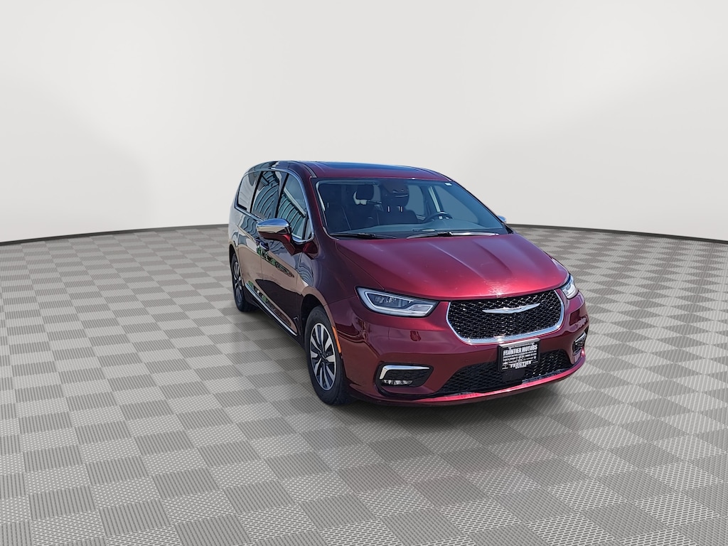 Used 2022 Chrysler Pacifica Hybrid Limited Van Passenger Van