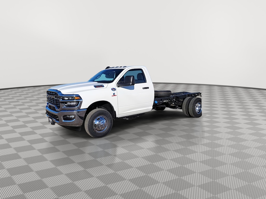 New 2026 Ram 3500 REG CAB CHASSIS 4X4 Pickup