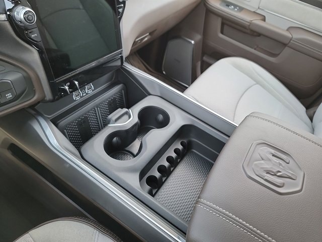 2025 RAM 2500 Laramie - Photo 17