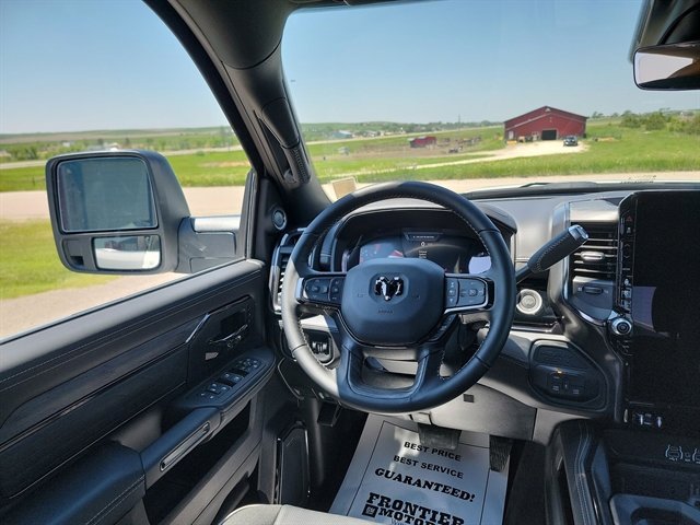 2025 RAM 3500 Limited - Photo 14