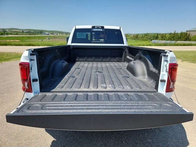 2025 RAM 3500 Limited - Photo 20