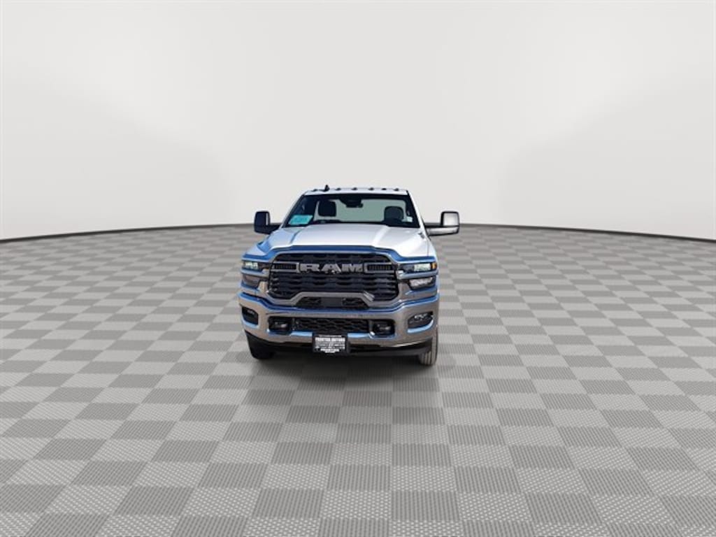 New 2026 Ram 3500 TRADESMAN CHASSIS REGULAR CAB 4X4 84' CA Pickup