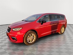 2026 Chrysler Pacifica SELECT AWD Passenger Van