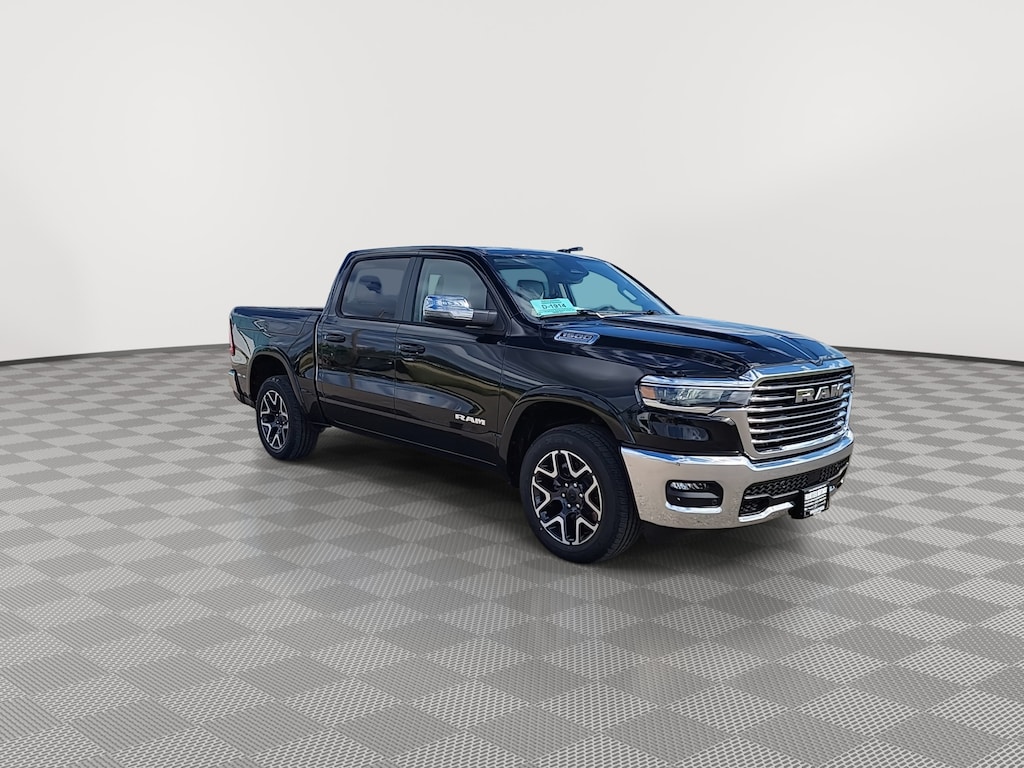 New 2026 Ram 1500 LARAMIE CREW CAB 4X4 5'7 BOX Pickup