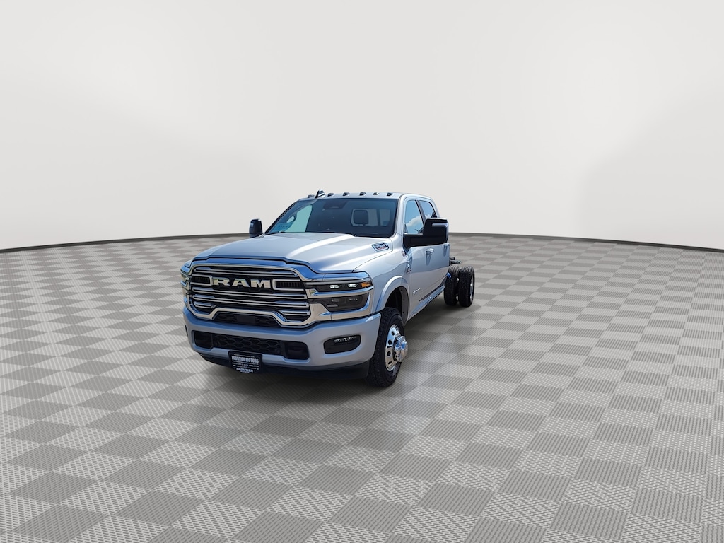New 2026 Ram 3500 BIG HORN CREW CAB CHASSIS 4X4 60' CA Pickup