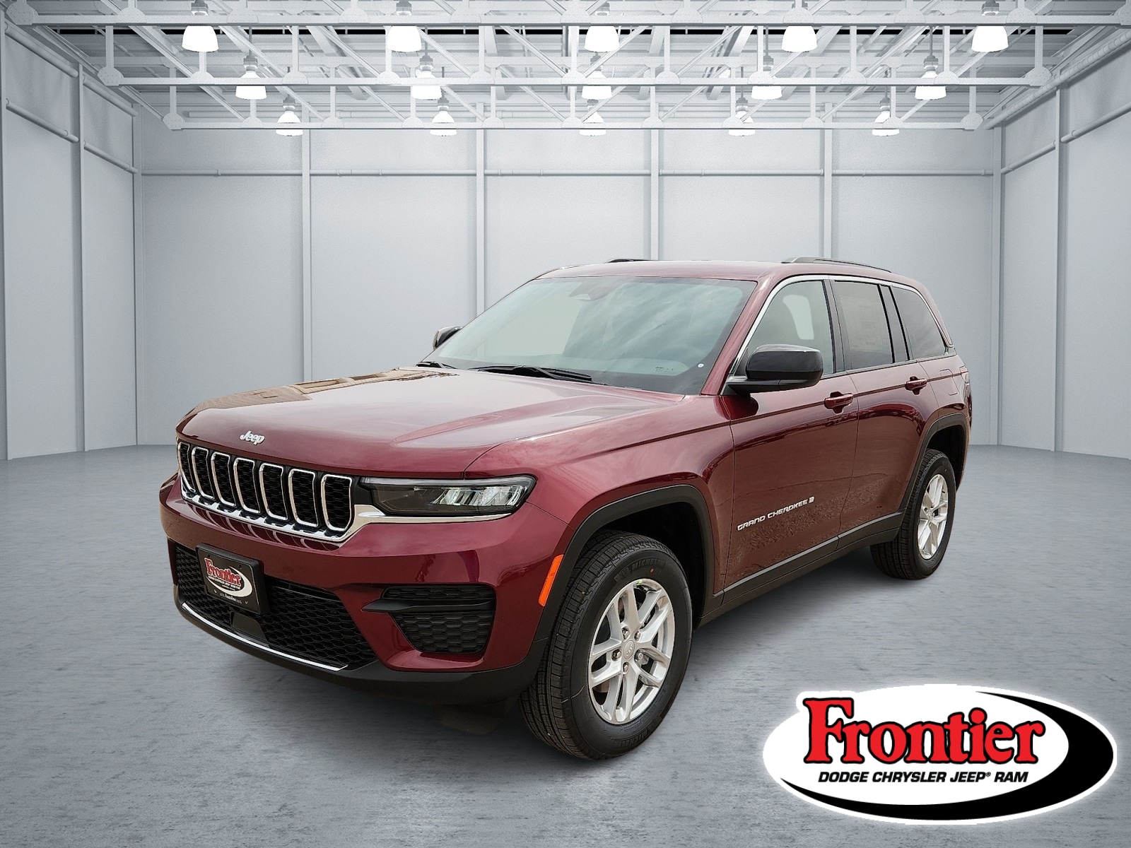 2026 Jeep Grand Cherokee Laredo X 4x4's photo