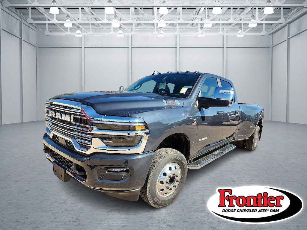 New 2026 Ram 3500 LARAMIE CREW CAB 4X4 8' BOX Pickup