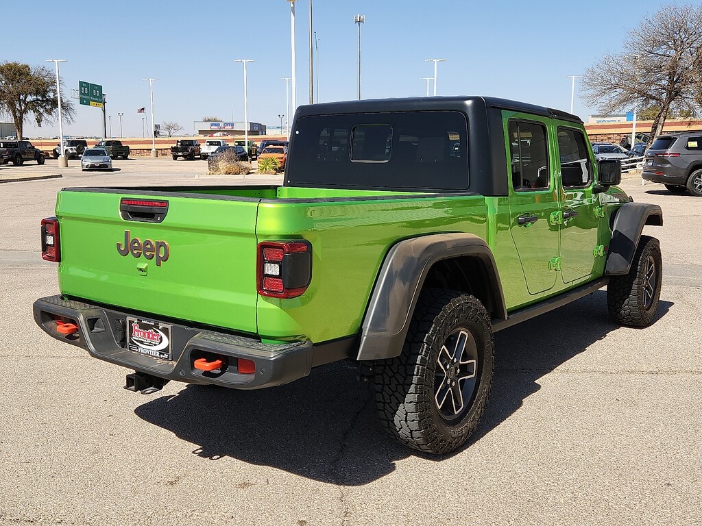 Used 2025 Jeep Gladiator Mojave Truck Crew Cab