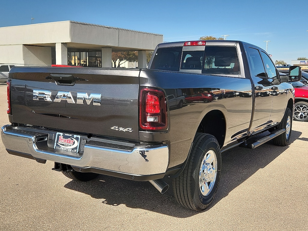 New 2026 Ram 2500 TRADESMAN CREW CAB 4X4 8' BOX Pickup