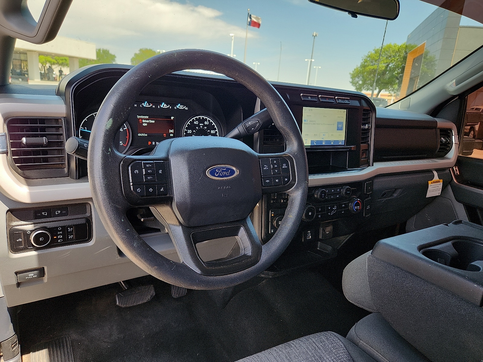2024 Ford F-250 Super Duty XLT - Photo 11