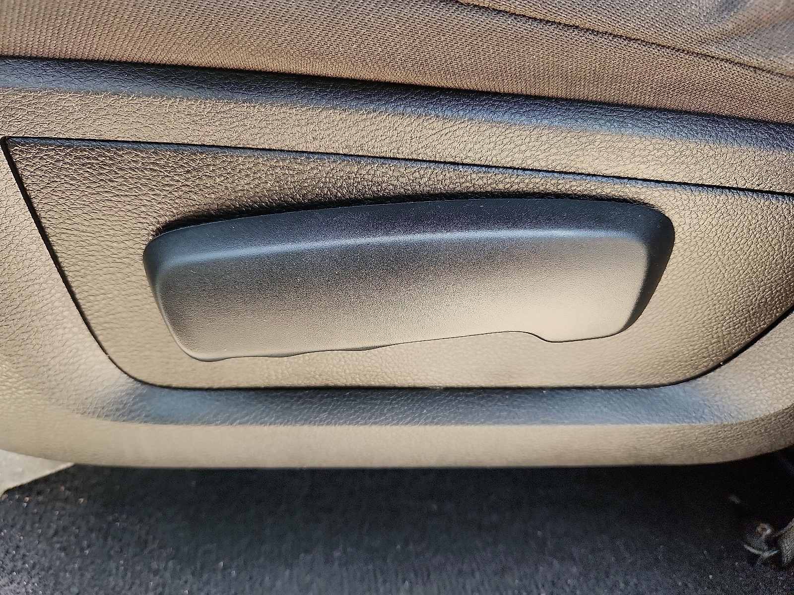 2024 RAM Ram 1500 Classic SLT - Photo 15