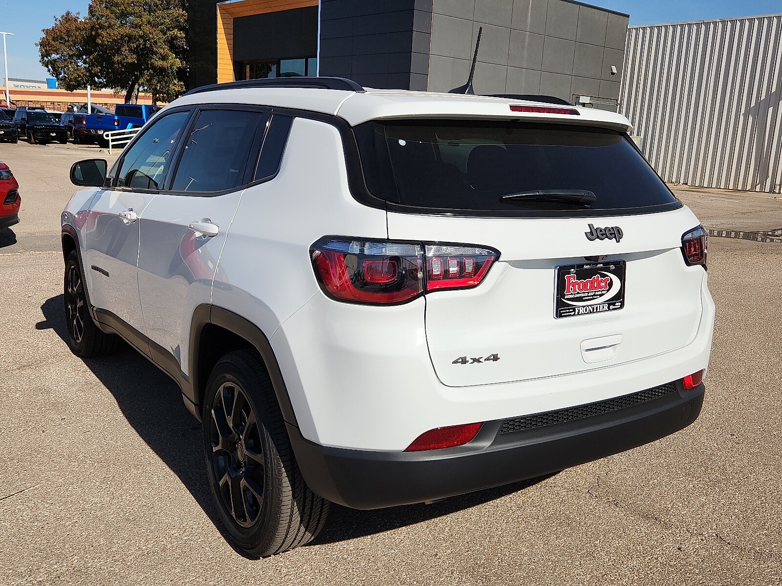 2026 Jeep Compass Latitude Altitude photo 2