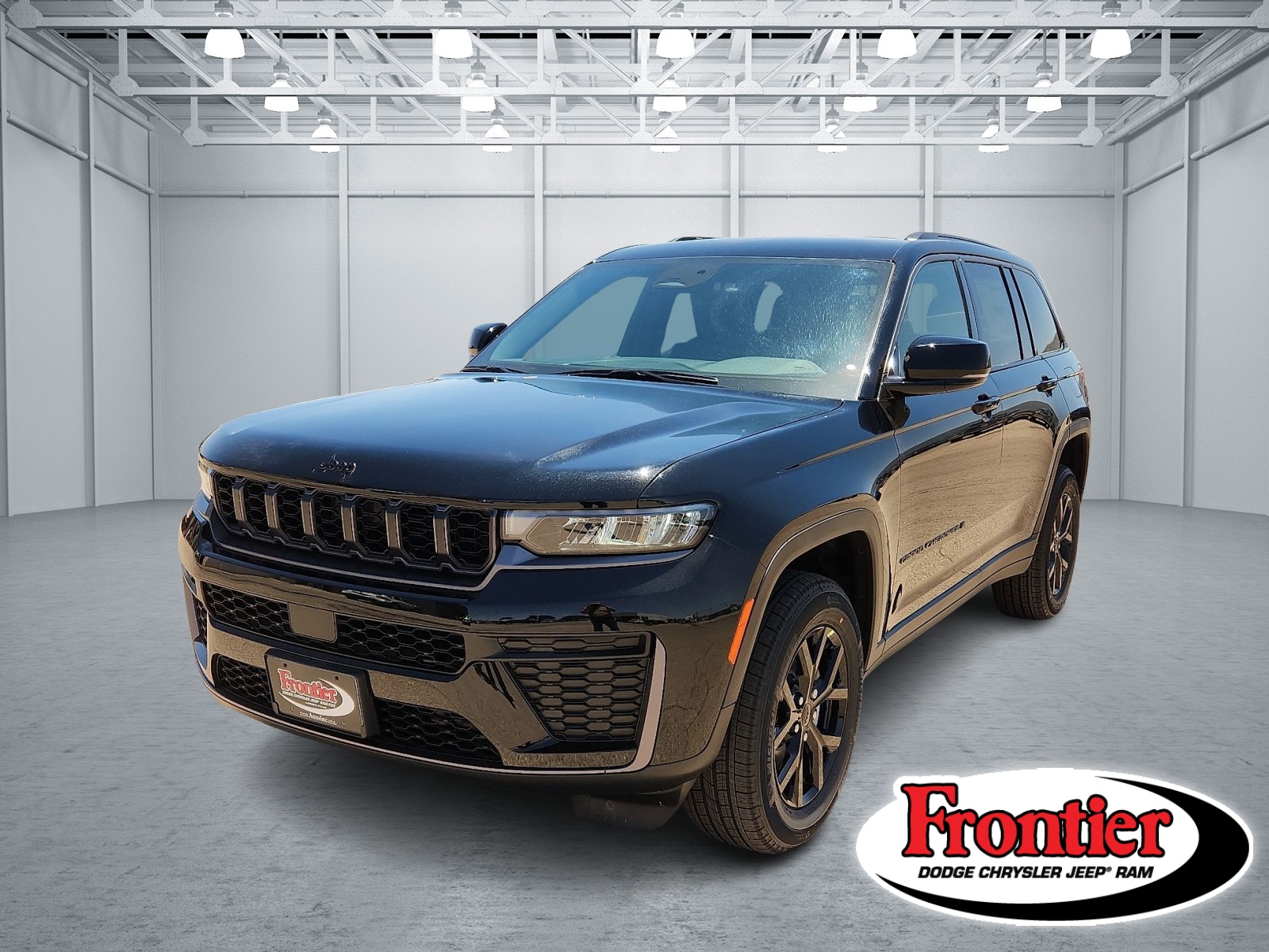 2026 Jeep Grand Cherokee Laredo Altitude 4x4's photo
