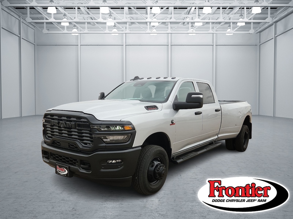 New 2026 Ram 3500 TRADESMAN CREW CAB 4X4 8' BOX Pickup