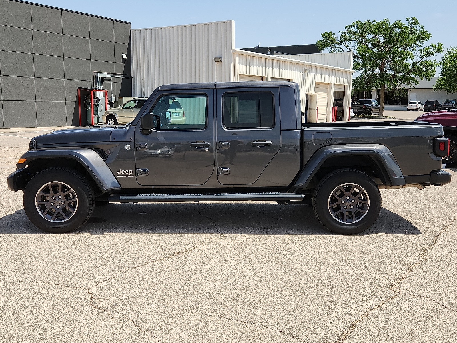 Used 2023 Jeep Gladiator Overland with VIN 1C6HJTFG9PL520672 for sale in Lubbock, TX