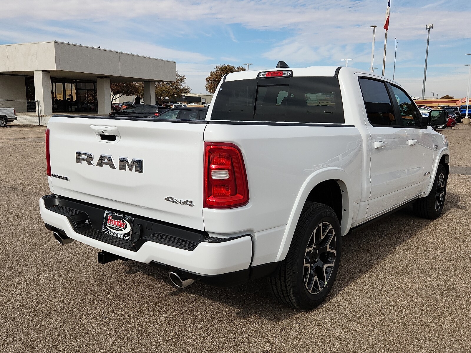 2026 Ram 1500 Laramie photo 4