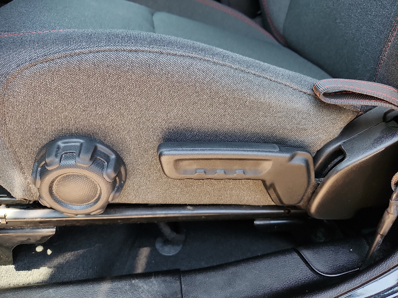 2025 Jeep Wrangler 4-Door Rubicon - Photo 13