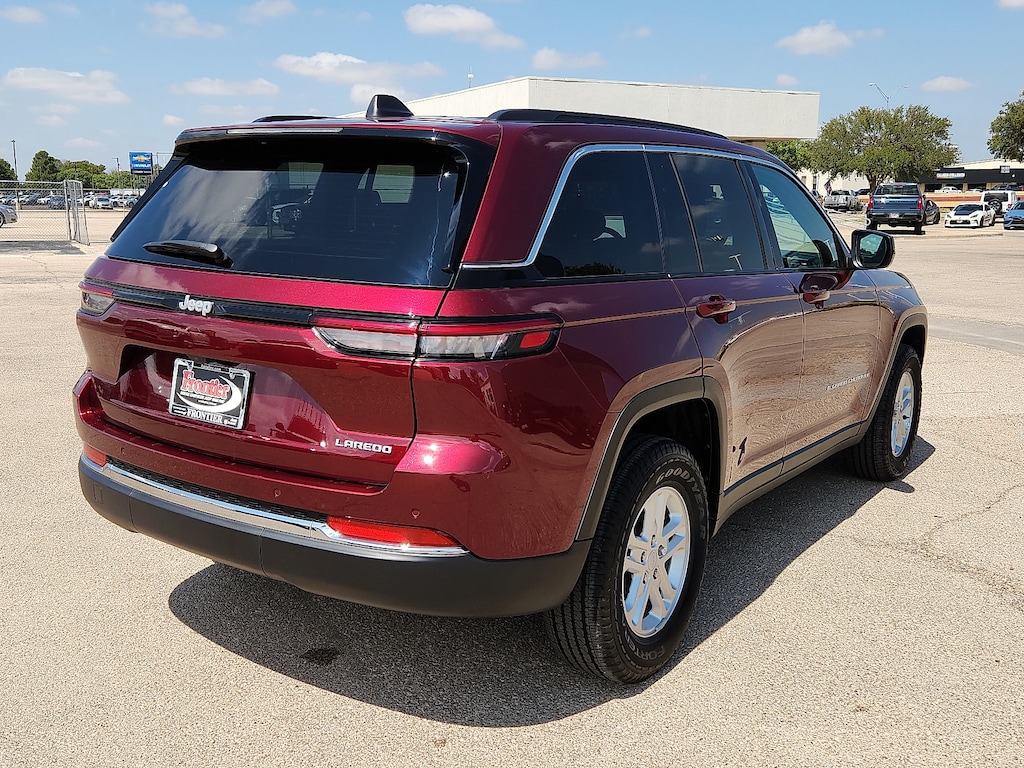 Used 2025 Jeep Grand Cherokee Laredo SUV