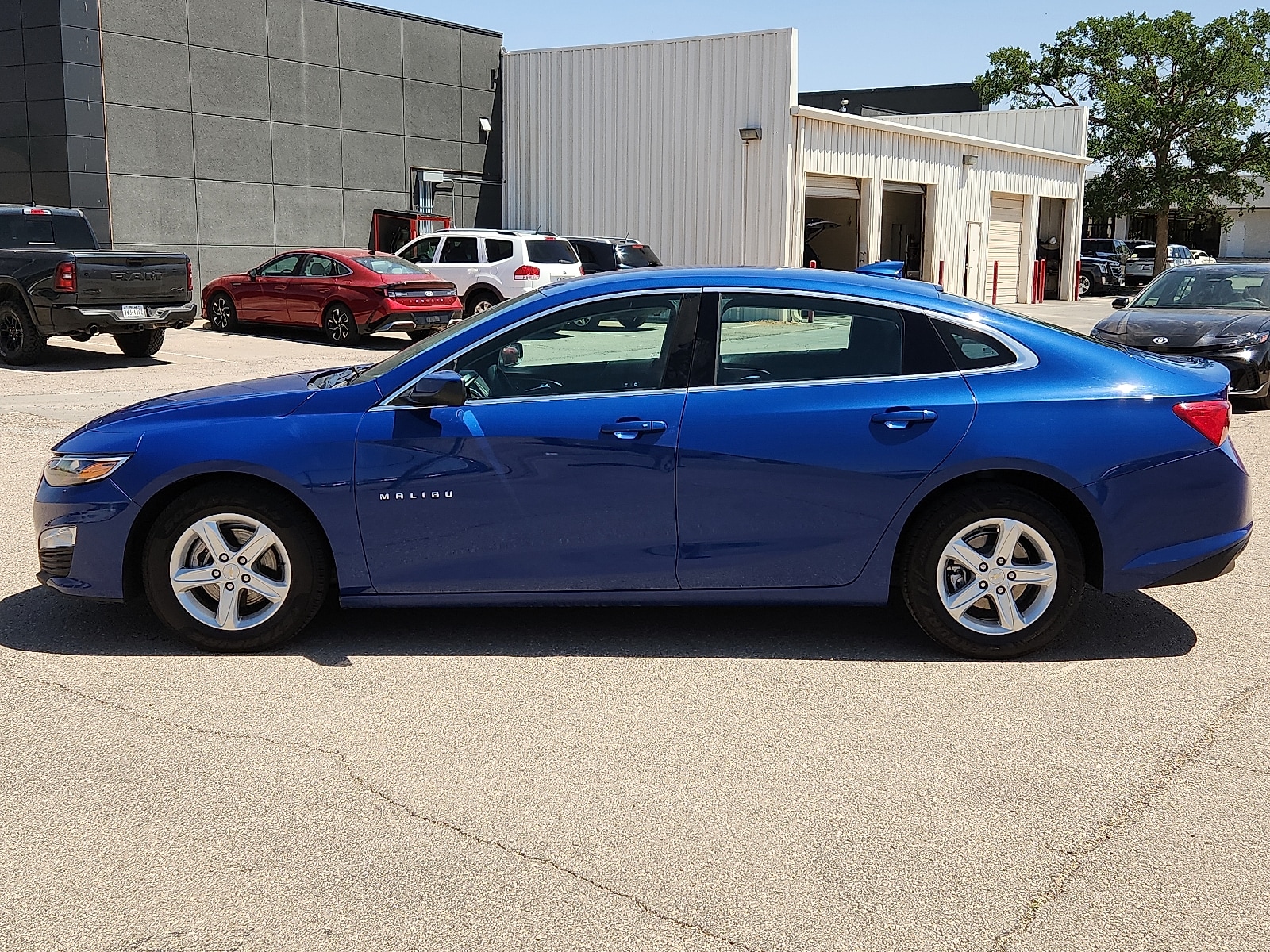 1G1ZD5ST8PF185379