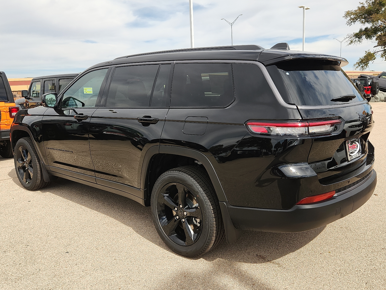 New 2027 Jeep Grand Cherokee L LIMITED 4X4 Sport Utility