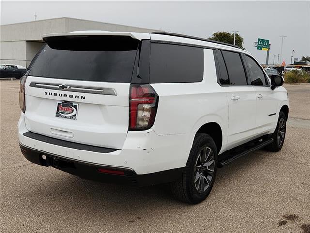 2022 Chevrolet Suburban Z71 photo 4
