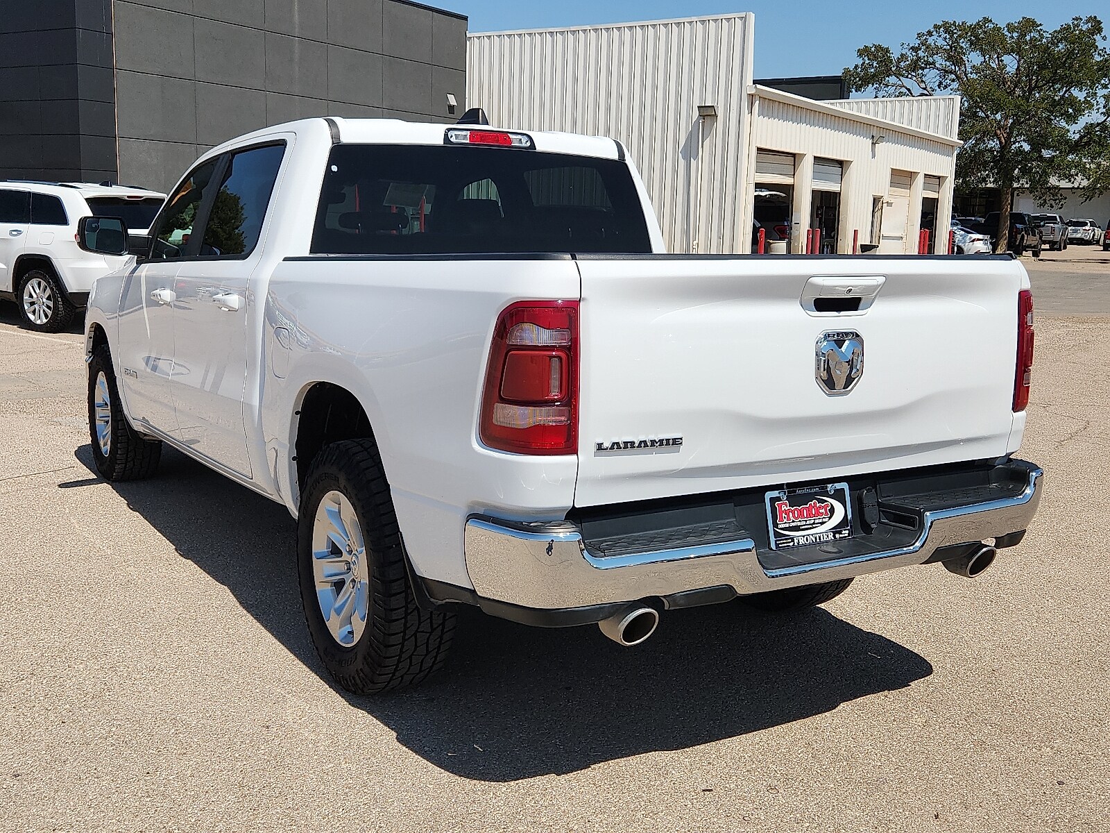 2024 Ram 1500 Laramie photo 3