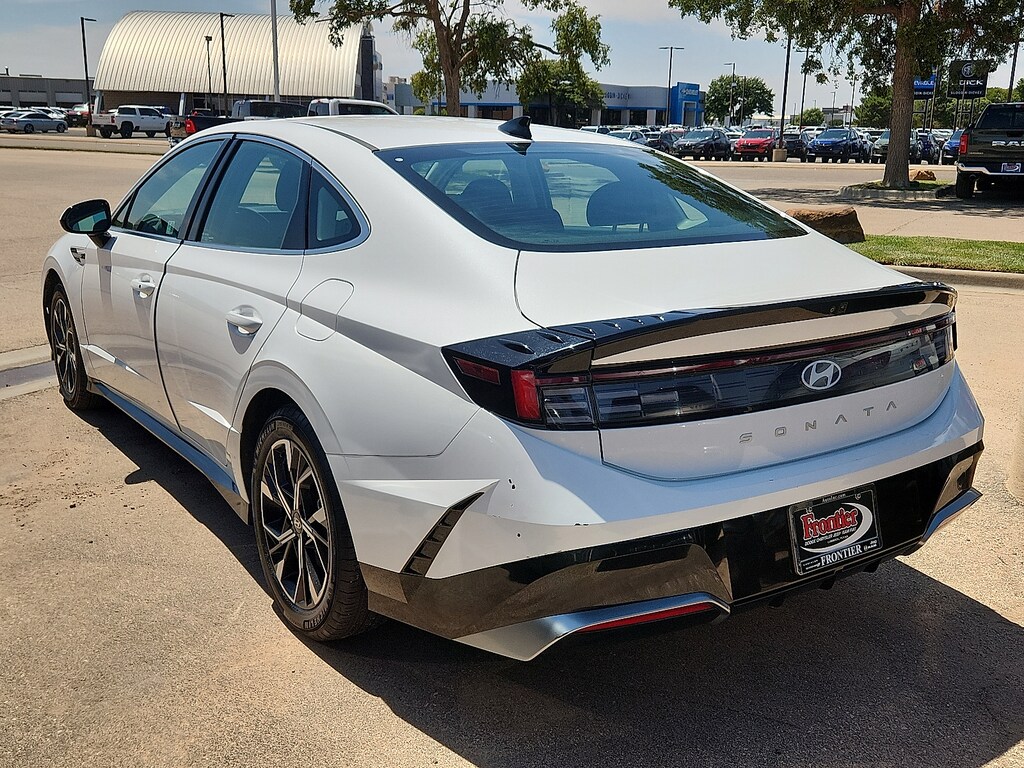 Used 2024 Hyundai Sonata SEL Sedan