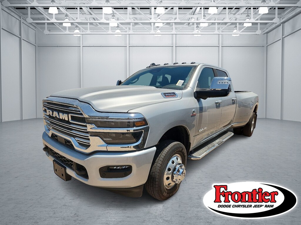New 2026 Ram 3500 LARAMIE CREW CAB 4X4 8' BOX Pickup
