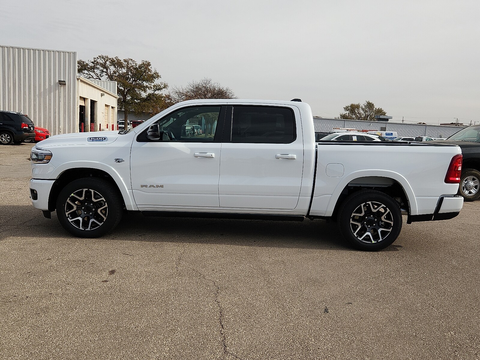 2026 Ram 1500 Laramie photo 2